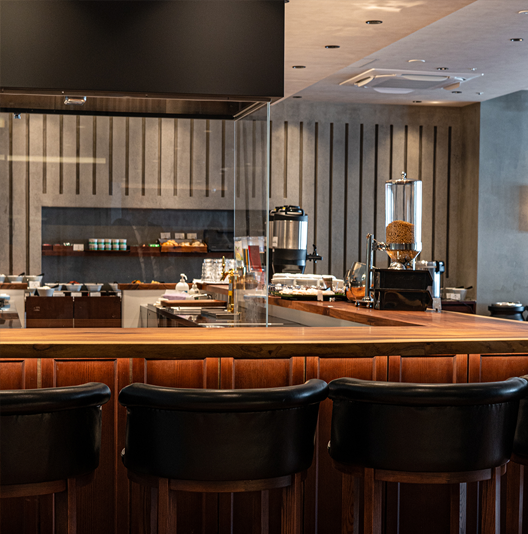 高ようじ大宮 店内画像